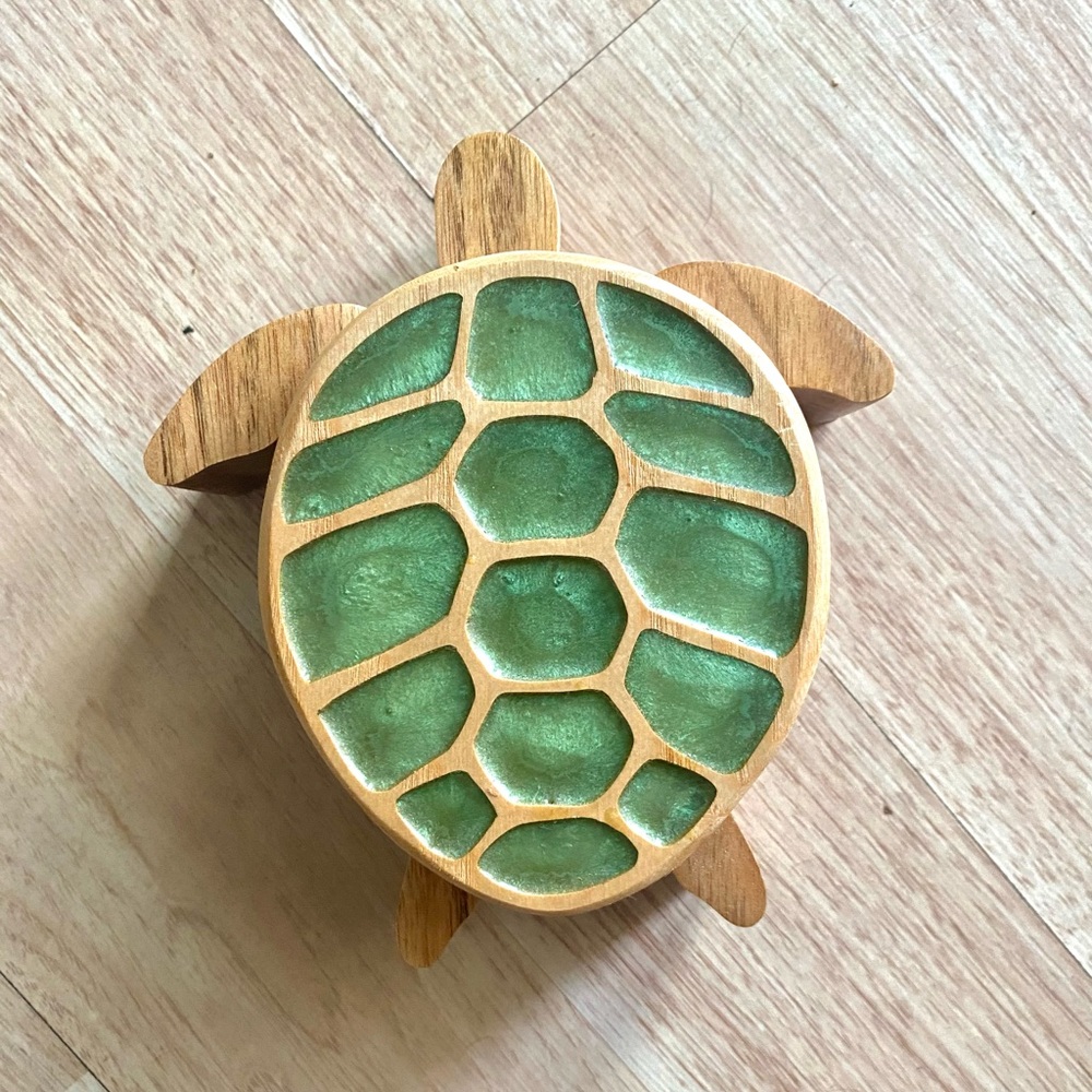 Handmade Wooden Turtle Keepsake Box with Hand Painted Lid